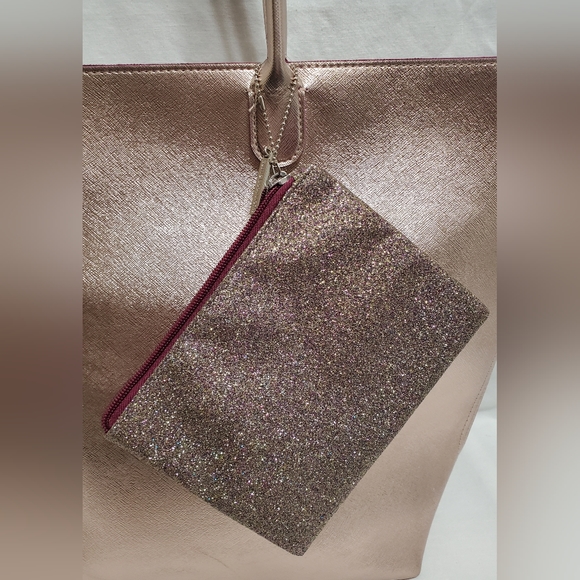 Bath & Body Works Tote with Pouch - Picture 4 of 12